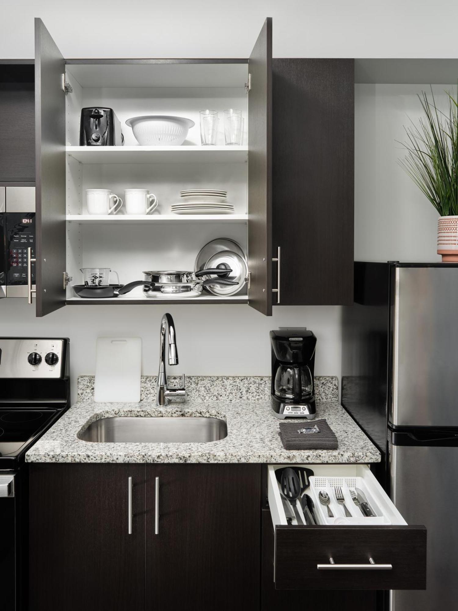 Stayapt Suites Columbus-Fort Benning Dış mekan fotoğraf